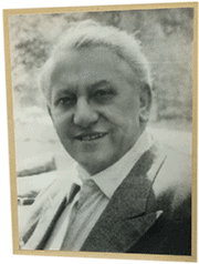Buchbindermeister Hans Breuer